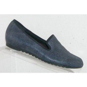 Munro American Barb metallic blue leather slip on smoking flats 5.5M